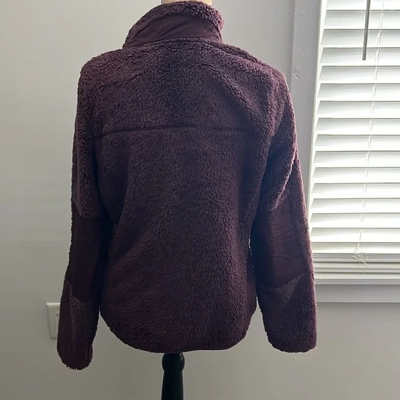 Women's L.L.Bean Hi-Pile Fleece Jacket - Picture 4 of 7